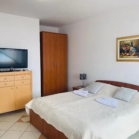 Ana Apartman Abbázia